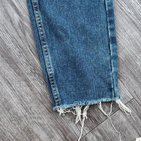 Stylish Blue Denim Jeans - Picture 3 of 10
